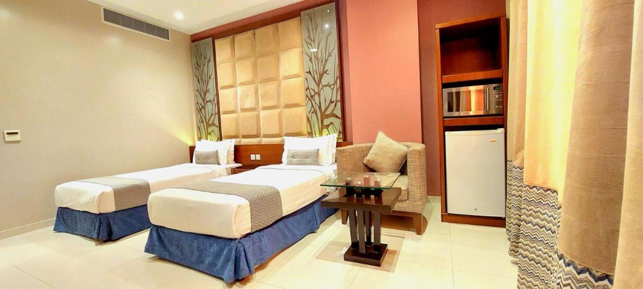 อัล มูฮัยดบ์ ดาวน์ทาวน์ Aparthotel ริยาดห์ ภายนอก รูปภาพ