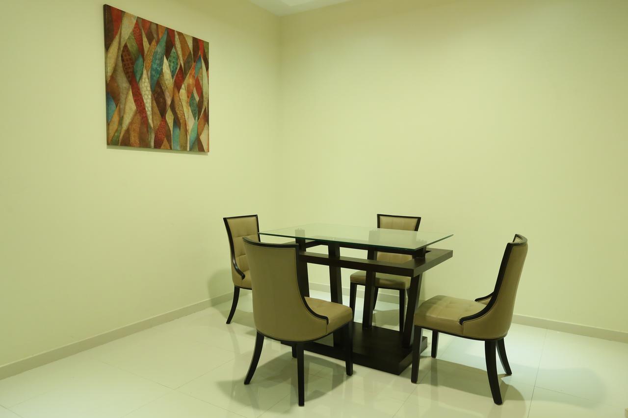อัล มูฮัยดบ์ ดาวน์ทาวน์ Aparthotel ริยาดห์ ภายนอก รูปภาพ