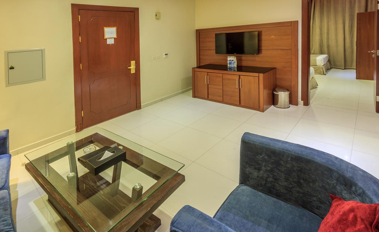 อัล มูฮัยดบ์ ดาวน์ทาวน์ Aparthotel ริยาดห์ ภายนอก รูปภาพ
