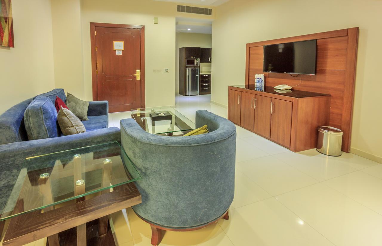 อัล มูฮัยดบ์ ดาวน์ทาวน์ Aparthotel ริยาดห์ ภายนอก รูปภาพ